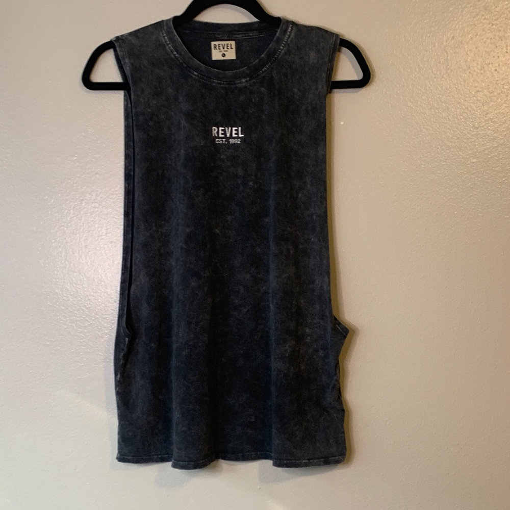 Revel Charcoal Muscle T Size L